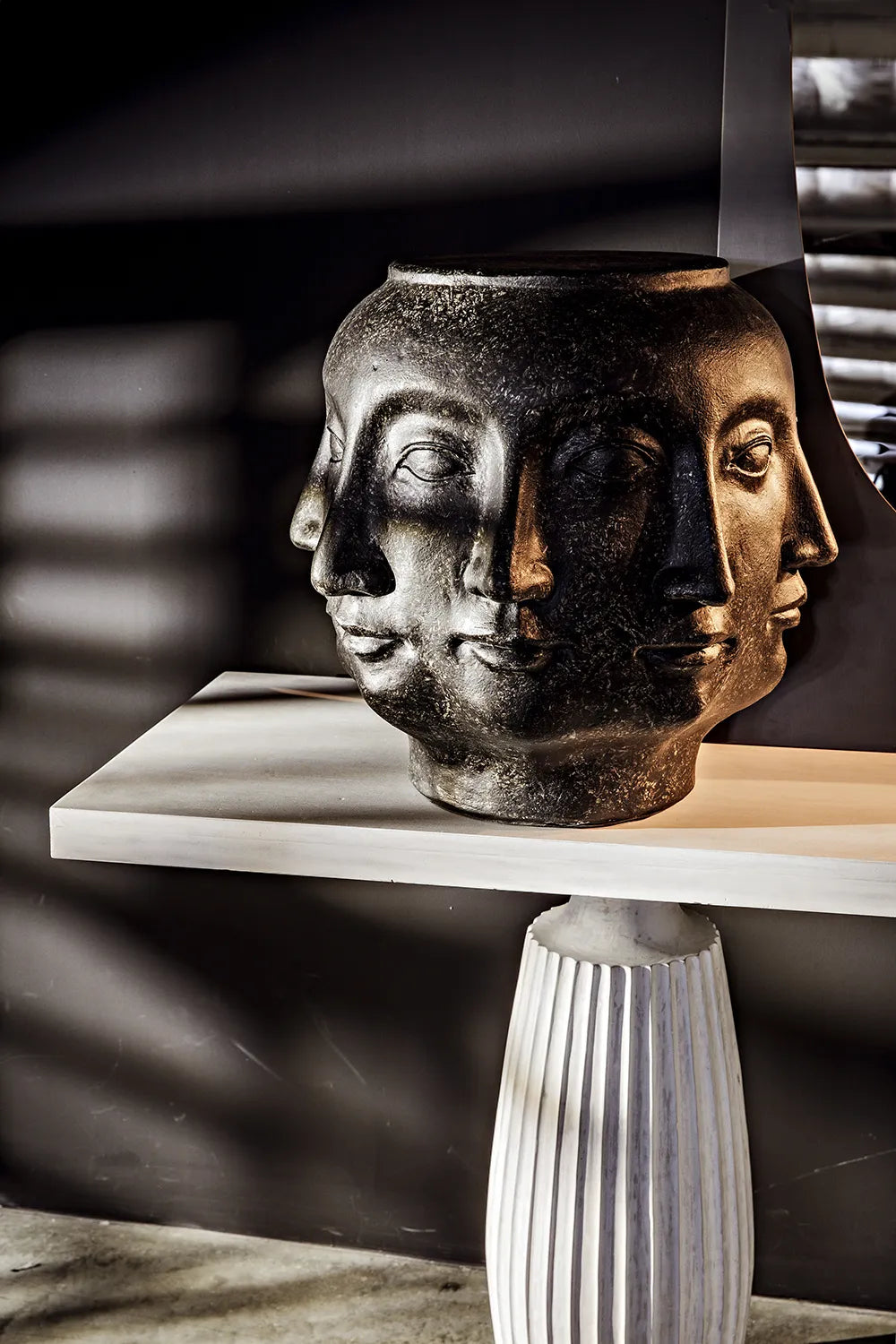 MULTI FACE STOOL - BLACK FIBER CEMENT