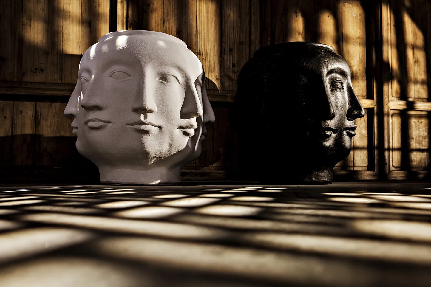 MULTI FACE STOOL - BLACK FIBER CEMENT