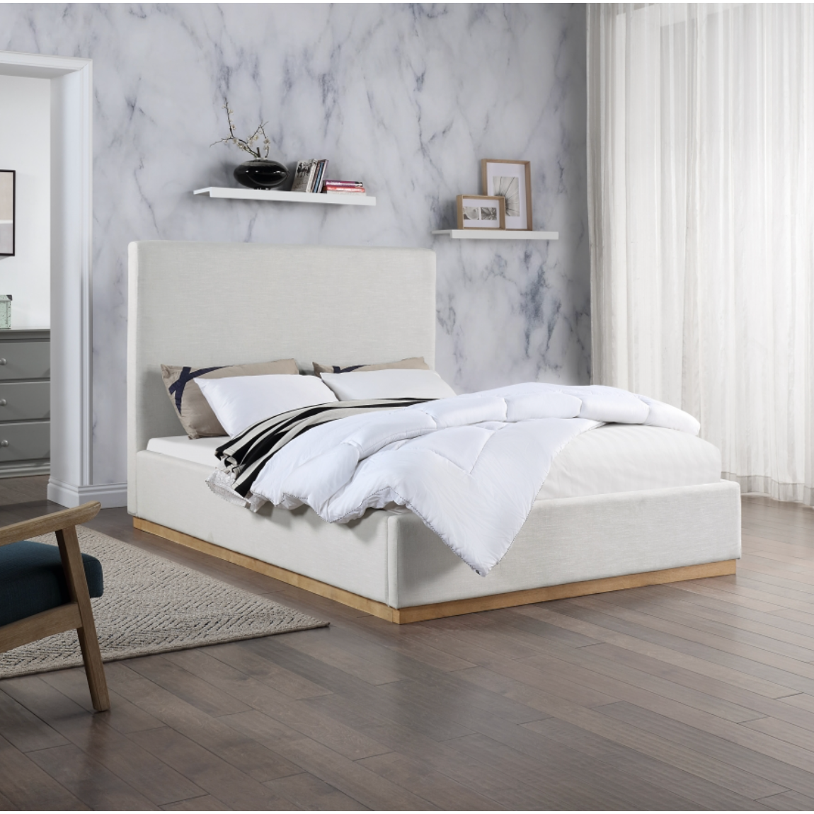 Tressa Linen Textured Fabric Bed