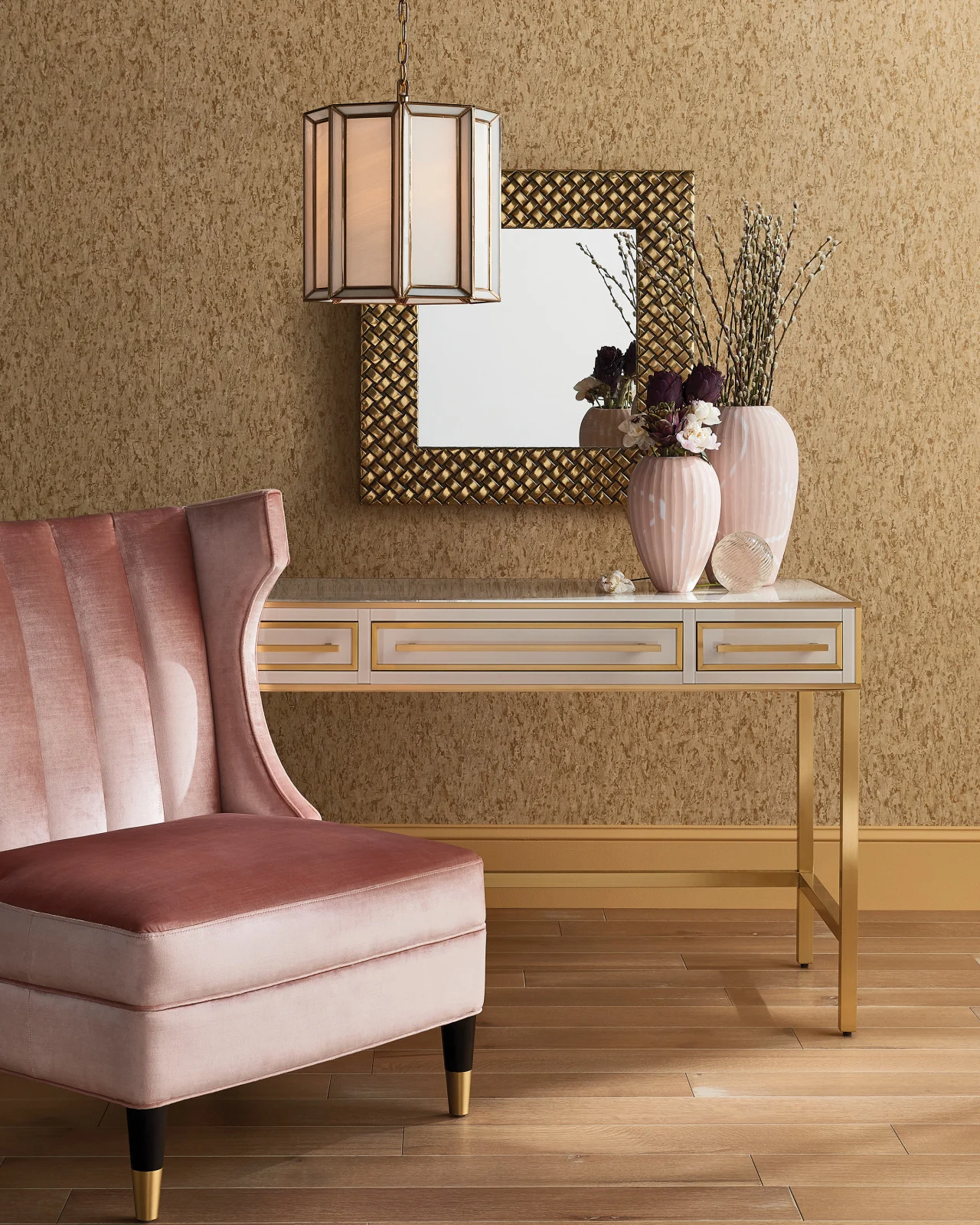 Daze Pendant - Medium