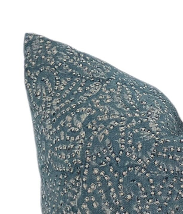 Designer Nur in Teal Pillow Cover